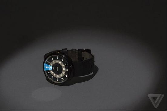 九款主流智能手表综合评分：谁最值得购买 优缺点 Moto 360 Pebble Steel 智能手表 智能手表  第2张